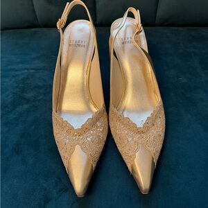 Stuart Weitzman Lavida Metallic Gold Chantilly Lace Pointed Heels